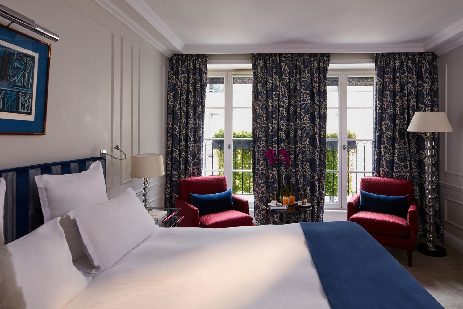 Ambiance chaleureuse chambre classique