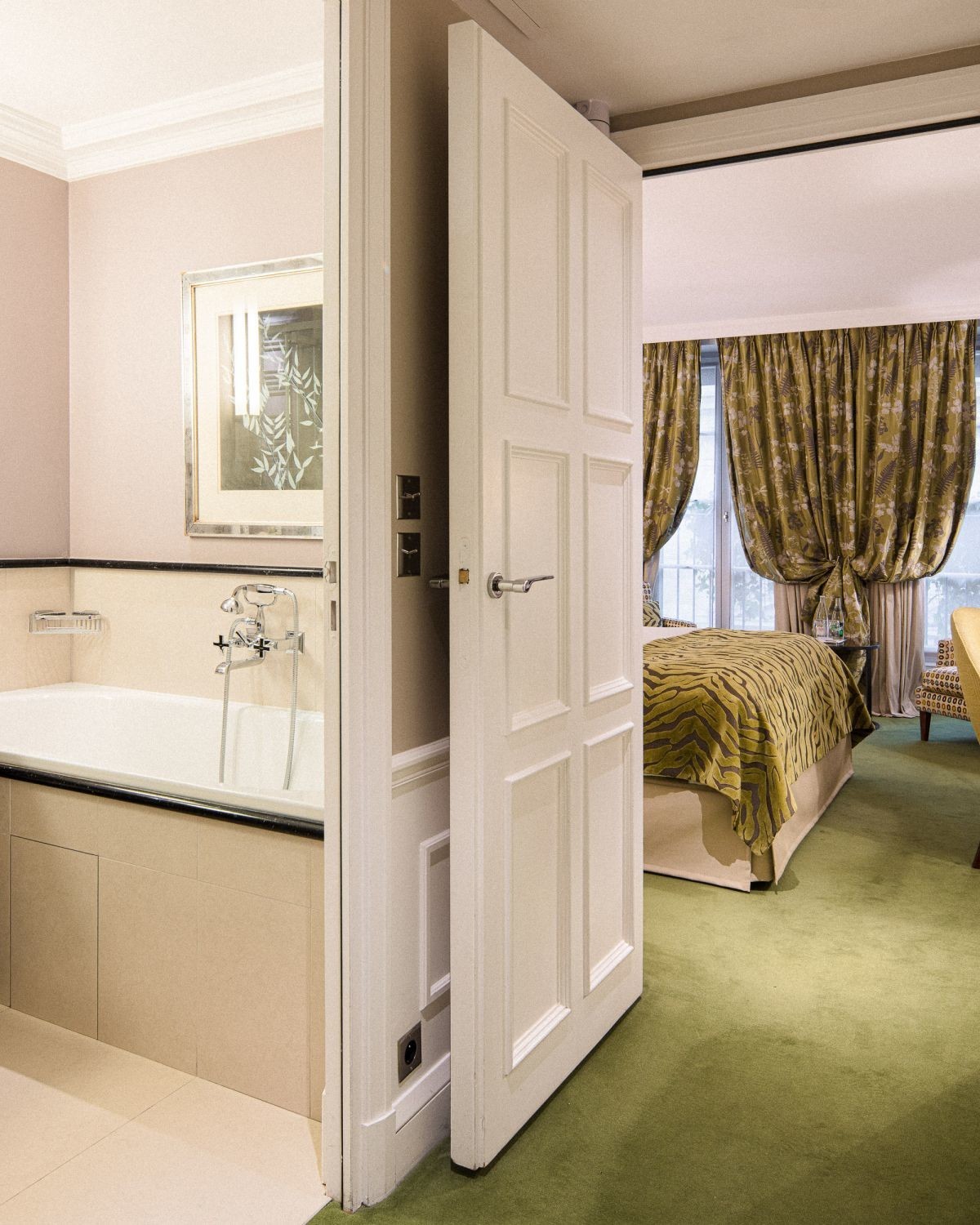 Chambre classique hotel Paris